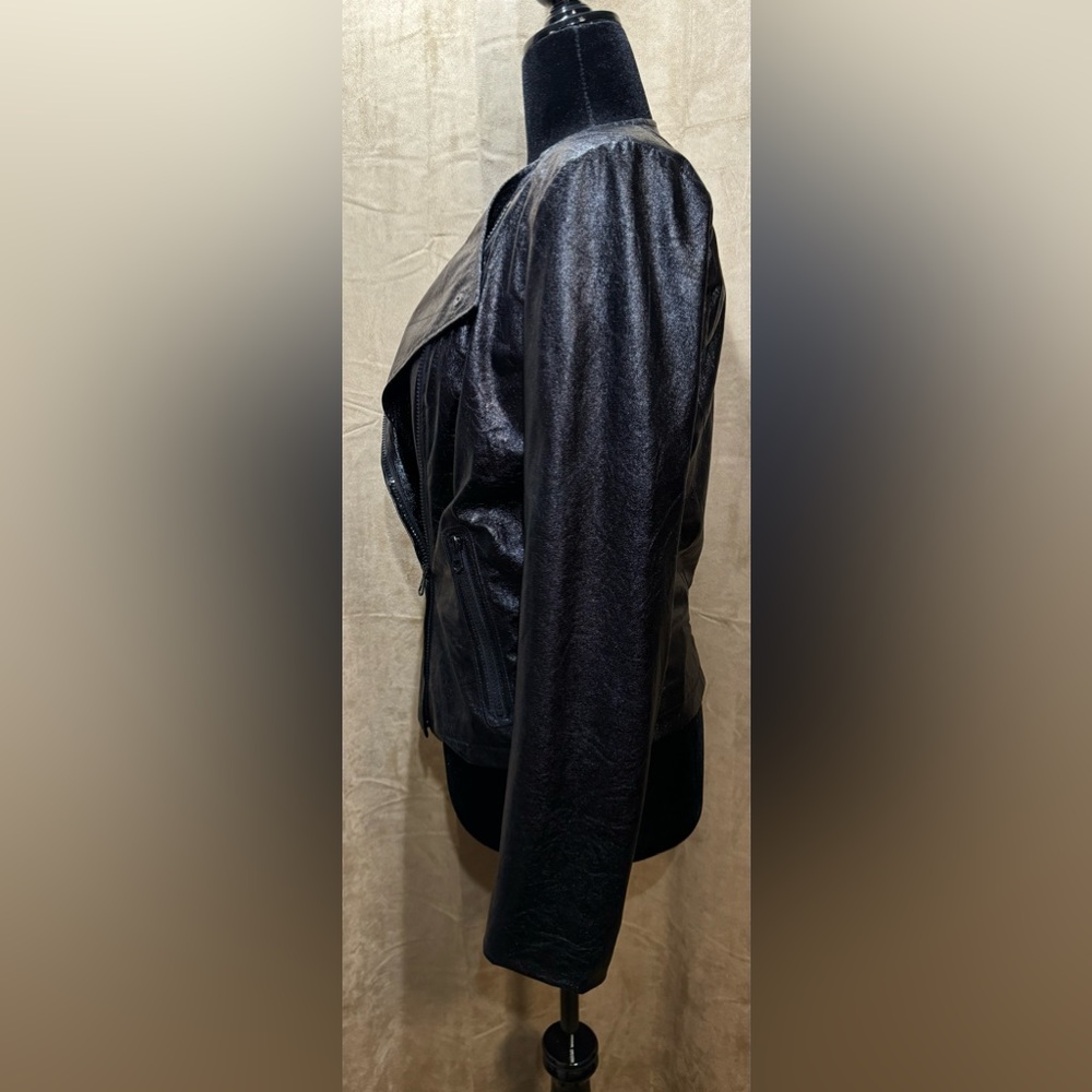Gap Jacket - Picture 3 of 4